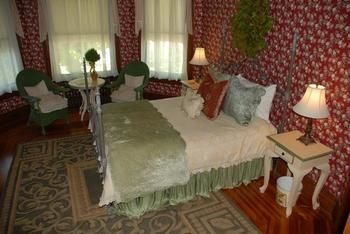 Circular Manor Bed And Breakfast Saratoga Springs Exterior photo